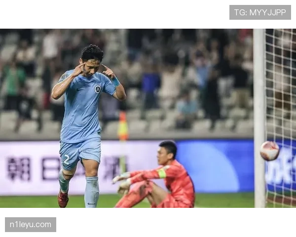 泰国球员闪耀中超赛场,助力球队稳步提升冲击冠军 泰国球员闪耀中超赛场,助力球队稳步提升冲击冠军